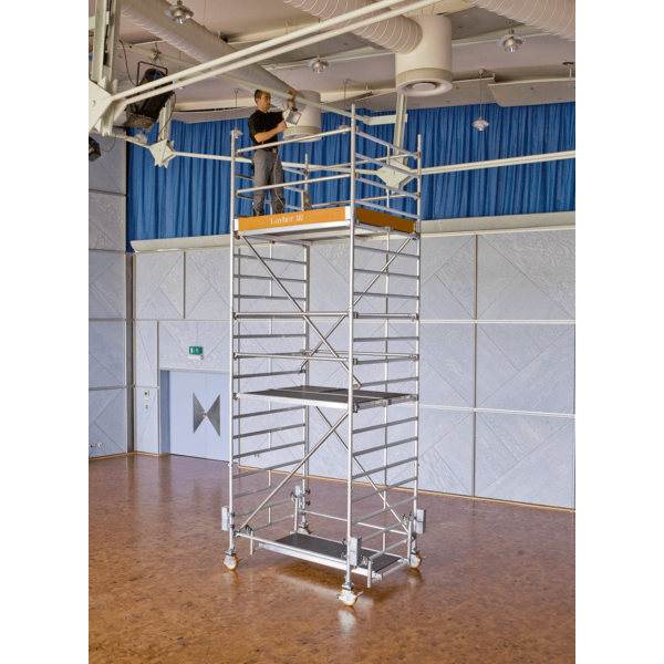 Kép 7/7 - Villanyszerelés layher gurulóállvnyról - Layher compact P2